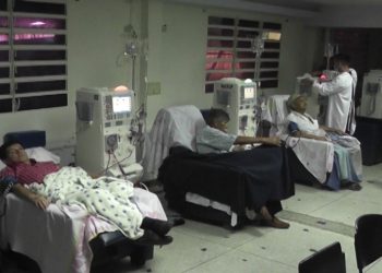 Pacientes renales en Táchira luchan para  abastecer combustible y dializarse