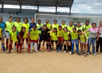 Fútbol femenino pide ayuda para representar a Trujillo