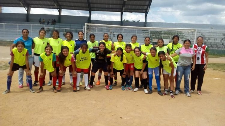 Las jóvenes futbolistas quieren dejar en alto al estado Trujillo