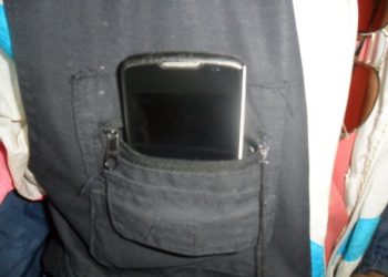 Arrebatan celulares en las paradas