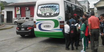 Transporte público presta servicio con limitación de unidades