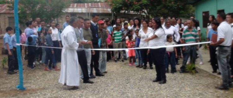 Inauguran Liceo Rafael Cañizález de Santiago en Carache