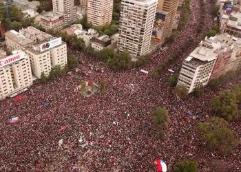 Un millón de personas se concentraron en Santiago contra Piñera