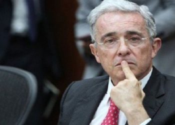 Alvaro Uribe acudirá ante la justicia