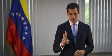 Guaidó: cómplices de Maduro tratan de acabar con estabilidad de Ecuador