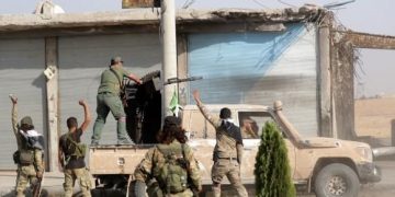 Turcos avanzan en Siria, conquistan ciudades y mueren decenas de civiles