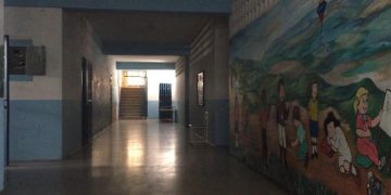 La luz se apagó desde hace 8 meses en la escuela Cecilio Acosta de San Cristóbal
