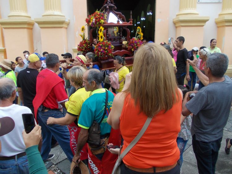 Escenario en el Eje Panamericano: unos en San Benito otros en protesta pacífica