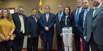 Asamblea Nacional continúa la presión y articulación internacional contra el gobierno