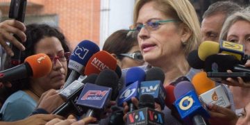 Adriana D’Elia (PJ) renunció a su curul en la Asamblea Nacional