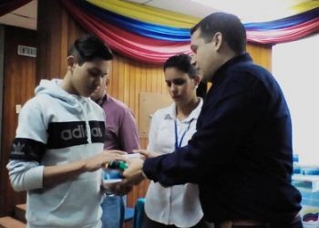 82 niños del Club “Guerreros Azules” recibieron insulina