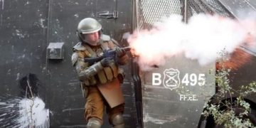 Policía de Chile evitó que socorristas auxiliaran a manifestante agónico: organismo de DDHH