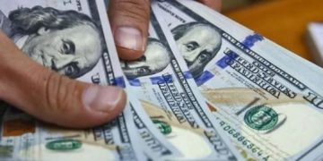 Maduro: “Ese proceso que llaman dolarización puede servir para la recuperación del país”