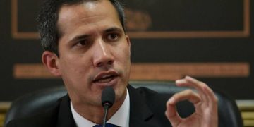 Guaidó: Buscan intimidar, pero estamos con más fuerza que nunca