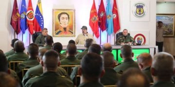 Maduro a Trump: Vienen por Venezuela y vamos a dar la pelea por la paz