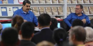 Maduro: “La oposición está sentada con nosotros y va a surgir un CNE nuevo”