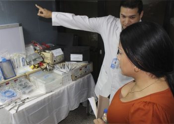 Gobernación del Táchira entregó equipos médicos al Hospital Central de San Cristóbal