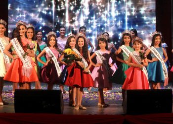 Eligen a las reinas infantiles de las Ferias de La Chinita