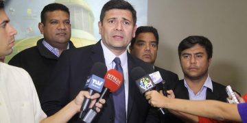 Superlano a Guaidó: pide investigar acusaciones en contra de la Comisión de Contraloría