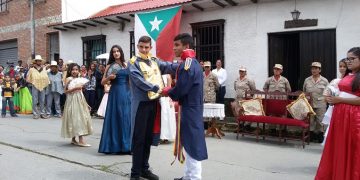 En Santa Ana estudiantes recordaron el histórico abrazo de Bolívar y Morillo