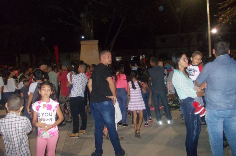 Encendido de luces de navidad en Betijoque