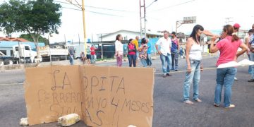 Continúan las protestas en San  Cristóbal exigiendo gas doméstico