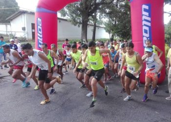 10 K de la solidaridad por la puerta grande