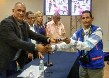 FVC reconoció labor informativa  de José Fernández y Edicson Dávila
