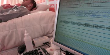 En las noches antes de la luna llena, la gente duerme menos, según un estudio