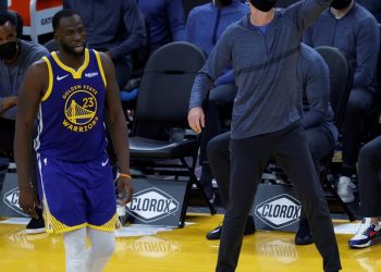 NBA | Embiid destaca con 45 puntos y Harden por sus críticas
