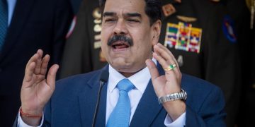 Maduro reduce a 600.000 cifra de venezolanos que emigraron desde 2017