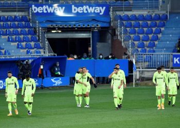 1-2. Suárez salva al líder en el minuto 90