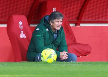 La COVID-19 se cuela en el derbi