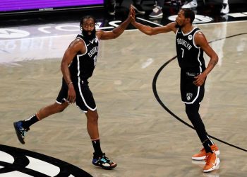 Harden y Durant ganan a Antetokounmpo; Curry y Warriors sorprenden a Lakers