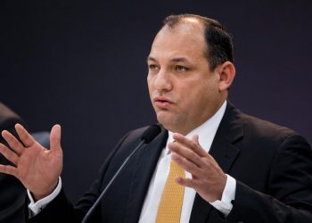 AN pide a la Fiscalía emitir orden de arresto a exdiputados