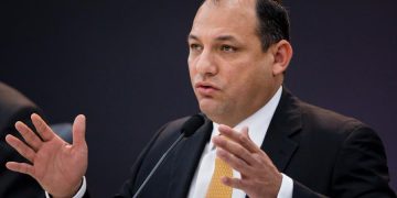 AN pide a la Fiscalía emitir orden de arresto a exdiputados