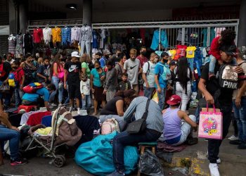 Entre malos augurios y esperanza, la economía venezolana frente al 2021