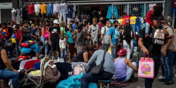 Entre malos augurios y esperanza, la economía venezolana frente al 2021