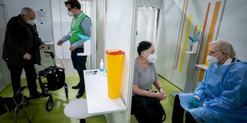 La OMS estudia la posibilidad de «pasaportes de vacunación» contra la covid-19