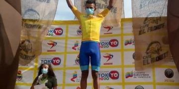 Anderson Paredes primero en casa del Padre