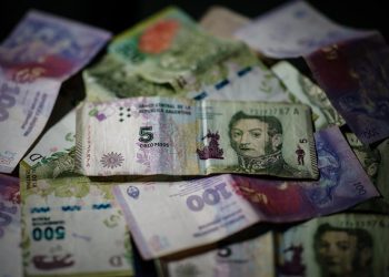 Venezuela y Argentina bajan el alto ritmo inflacionario mientras la covid golpea