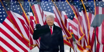 Trump pide a Pence en Twitter que frene la certificación del triunfo de Biden