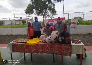 Realizan encuentros deportivos por la semana del educador