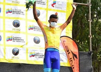 ENTRERUEDAS Elvins Humberto González  / Roniel Campos:  Vive un idilio con las bielas