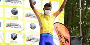 ENTRERUEDAS Elvins Humberto González  / Roniel Campos:  Vive un idilio con las bielas