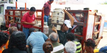 Distribuidores de gas necesitan equipar gasolina