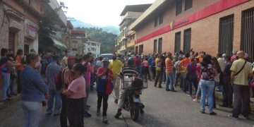 En juego presente y futuro de Venezuela: “Cuarentena radical” vs “presión popular de calle”