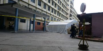 CRÓNICA | «Si él no murió por Covid, entonces ¿por qué lo sacaron dentro de una bolsa negra?»