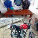 Dos detenidos con un arma falsa y moto solicitada por robo