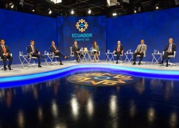 Candidatos presidenciales propiciarán la apertura de Ecuador al mundo